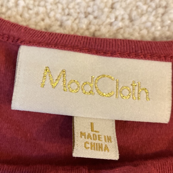 ModCloth Keyhole Tank - Picture 2 of 3